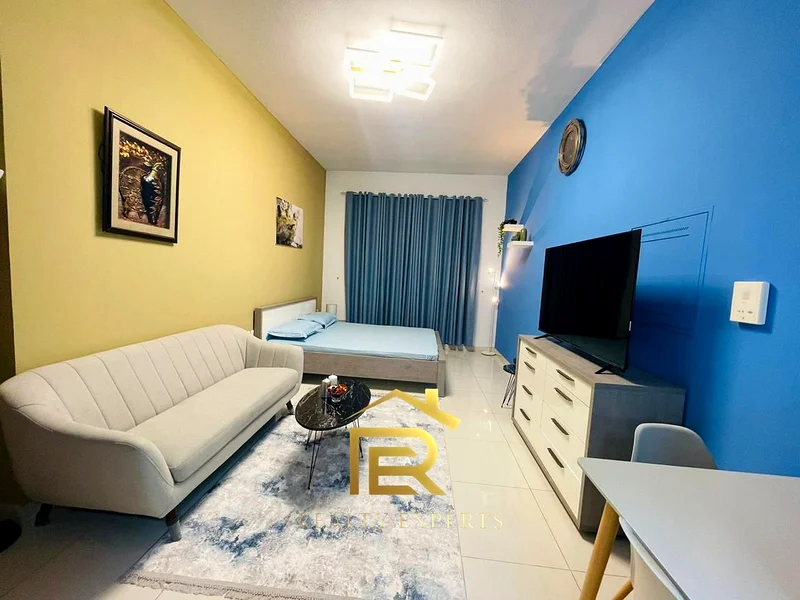 ستوديو واسع | مؤثث بالكامل | جاهز للانتقال63735110664322110