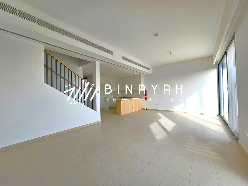 Single Row  |  Ready  |  Near to Pool and Park63735398047490112
