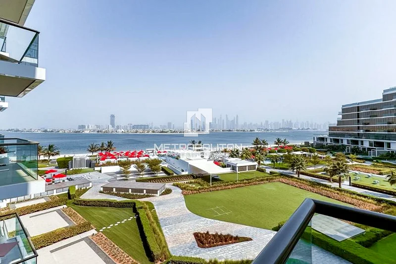 Sea View | Vacant | Best Price on the Market64010115379075110