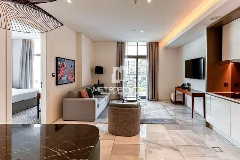 Sea View | Vacant | Best Price on the Market64010115379075113