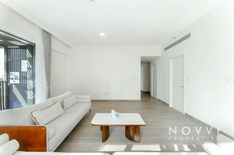 Pool View | Furnished | Prime Location63804452444802112