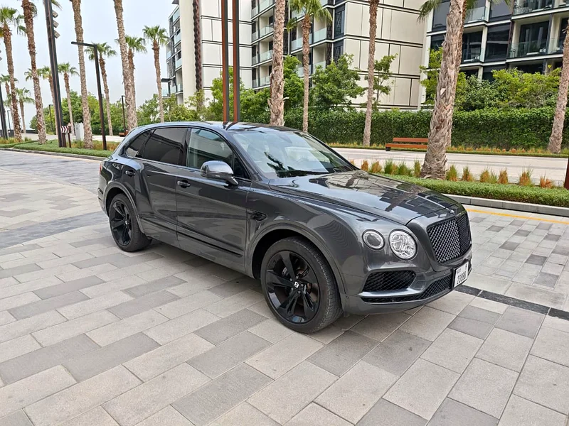 2017-Bentley Bentayga -W12 Twin Turbo-6.0L-Excellent Condition63490696091905113