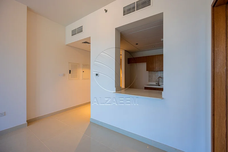 Corner Unit with Balcony | Premium Location63841717733123112
