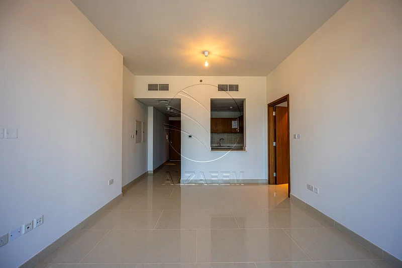Corner Unit with Balcony | Premium Location63841717733123113