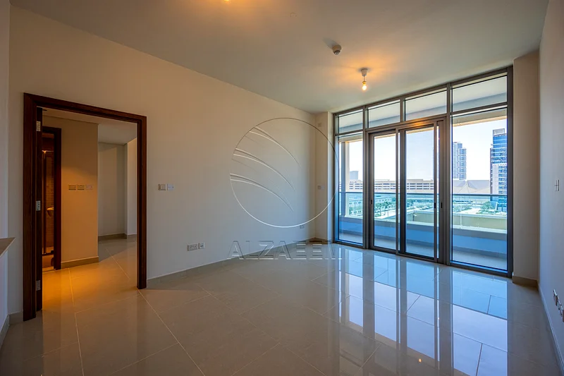 Corner Unit with Balcony | Premium Location63841717733123114