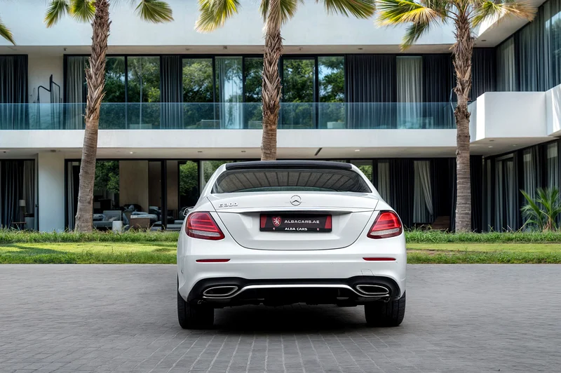 2,937 درهم شهريًا | دفعة أولى 0% | E300 AMG | ضمان | كيلومترات قليلة!63488410957569114