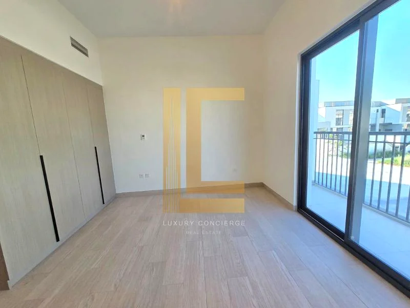3 غرف نوم + غرفة خادمة | مناظر طبيعية | واسعة | قطعة أرض كبيرة63763486678914114