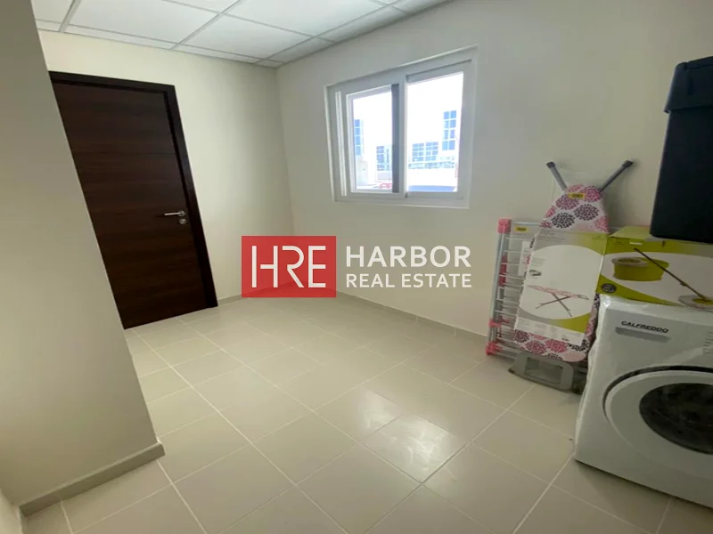 End Corner | Single Row | Closed Kitchen64003482322051112