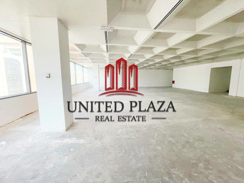 BRIGHT OFFICE | PRIME LOCATION | GREAT AMENITIES63612458003971114