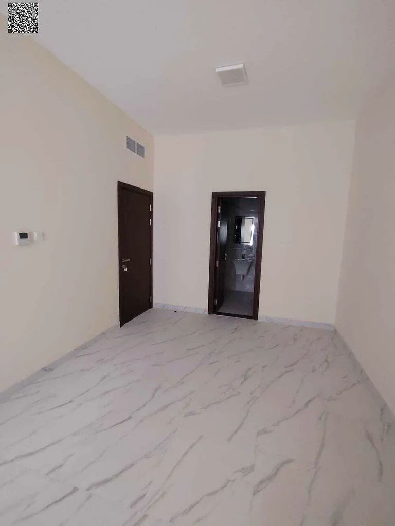 لإيجار سنوي، أول ساكن، مساحة واسعة مع تسهيلات دفع في موقع متميز63719878495233114