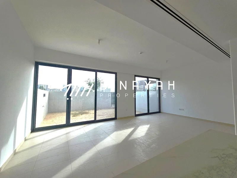 Single Row  |  Ready  |  Near to Pool and Park63735398047490113
