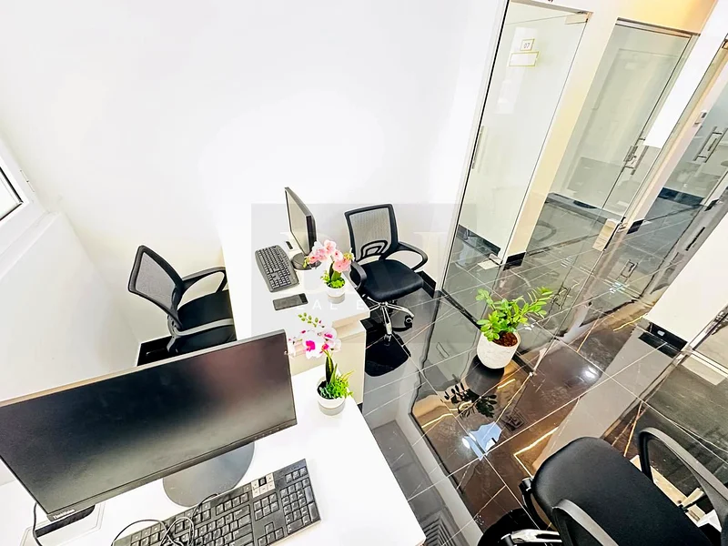 Spacious Office | Free Utilities | Bank Account Assistance63619929408770114