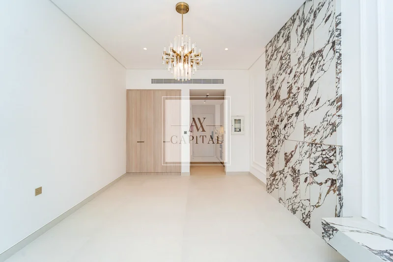 Top Floor | Pool View | 6 Cheques | AC Free63764982818561112