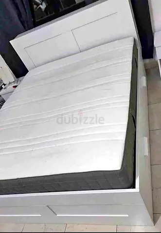 Ikea brimness king size bed 180/200cm bed with 2 storage drawers underneath and Ikea mattress