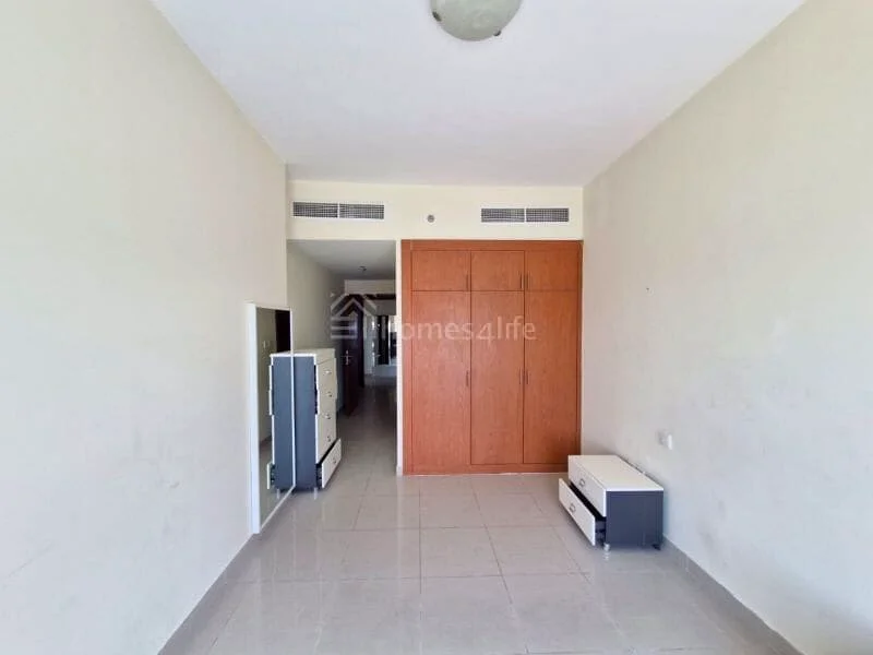 إطلالة على البحر | مفروشة بالكامل | شاغرة63987755865731113