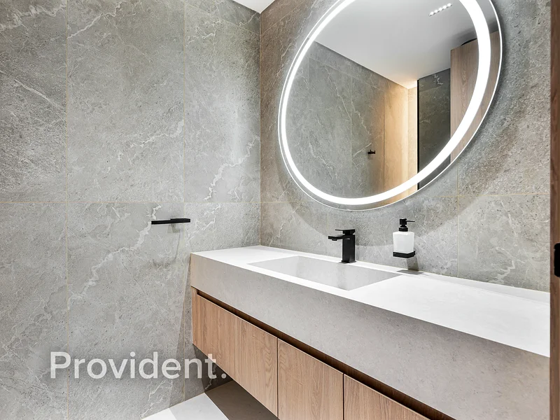 Spacious Unit | Modern Finishes | Prime Location63973718416642113