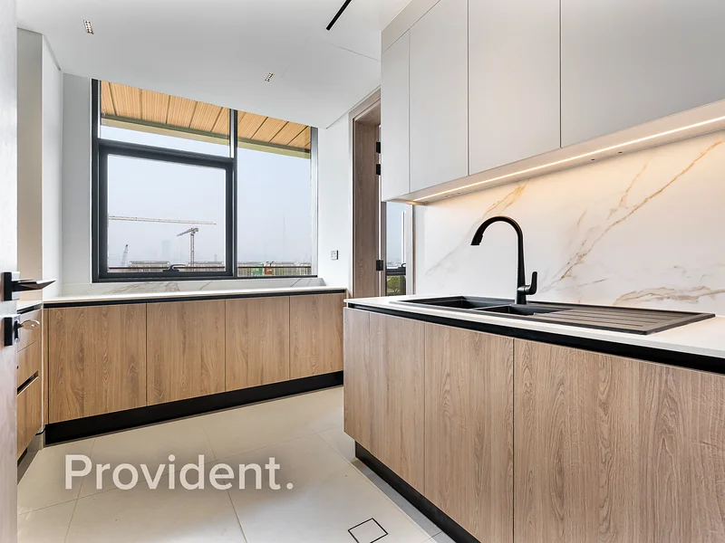 Spacious Unit | Modern Finishes | Prime Location63973718416642114