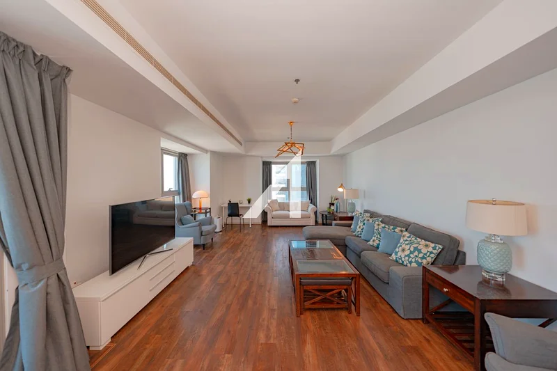 Fully Furnished | Upgraded | Full Sea View64041705128577112