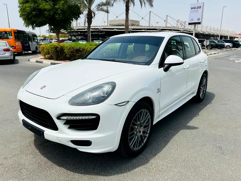 PORSCHE CAYENNE GTS 4.8 LITER V8 FULL OPTION GCC SINGLE OWNER SERVICE HISTORY AVAILABLE634890052166421110