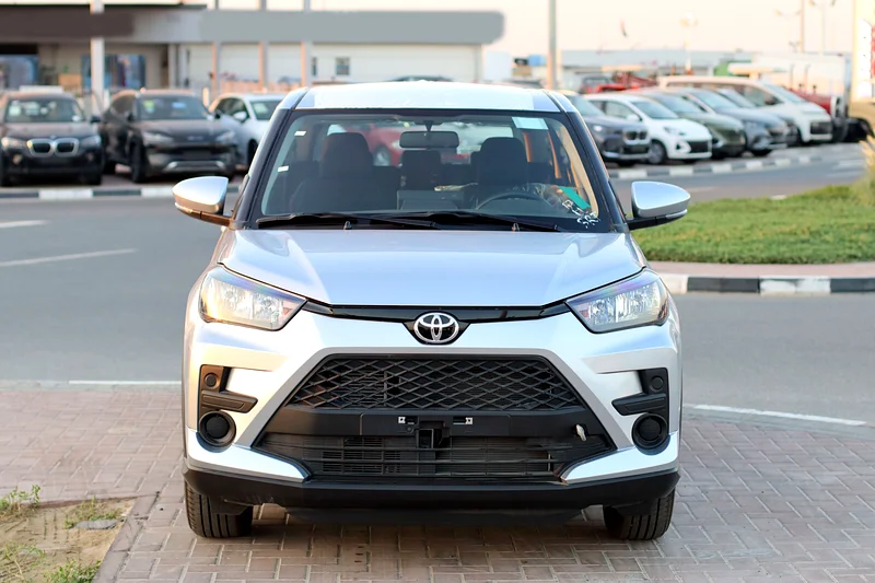 Toyota Raize 1.0L 2023 Silver Petrol (Export Only)63484220458627112
