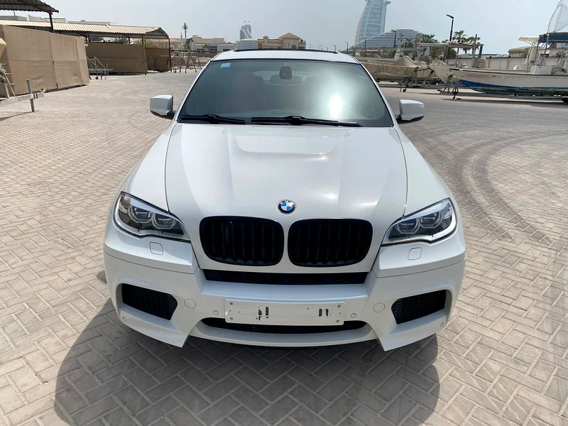 2014 BMW X6M  4.4L TWIN TURBO  V8 555 HP || LOW MILEAGE || ACCIDENT FREE || GCC || CARPLAY63485004892674112