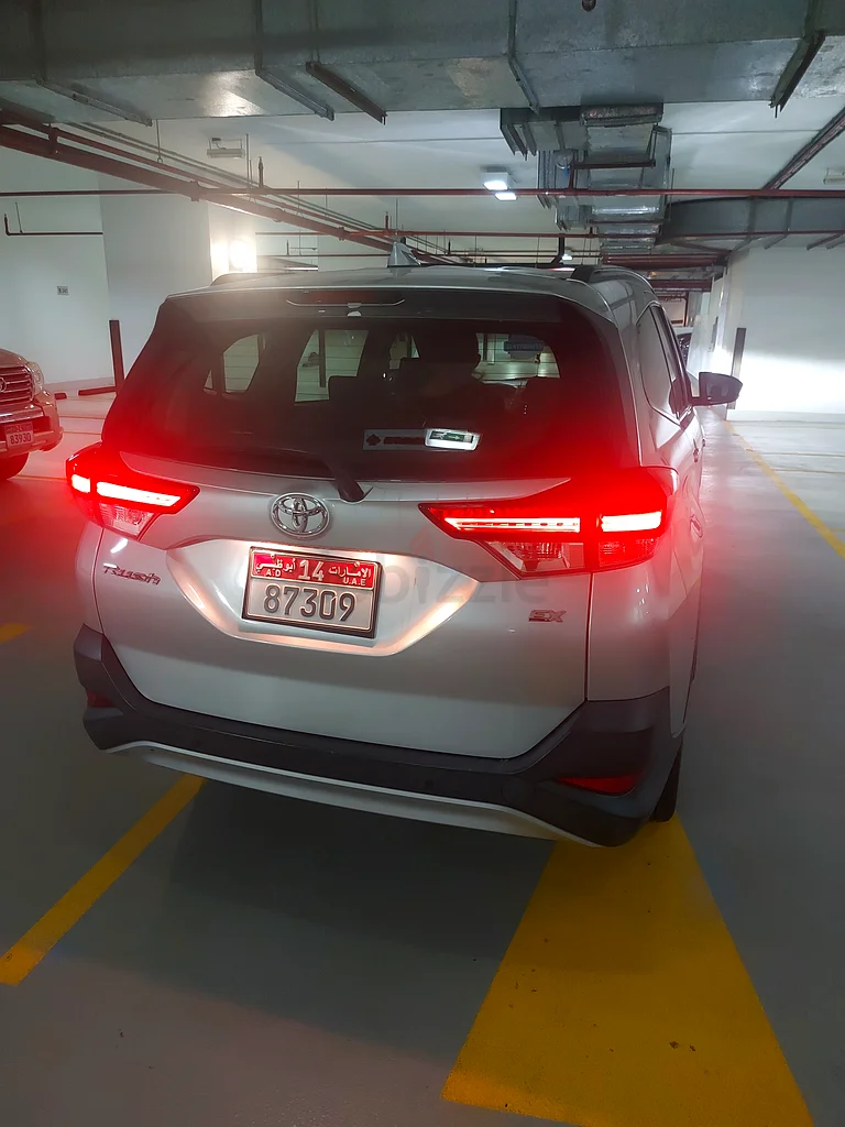Toyota Rush63484412142081112
