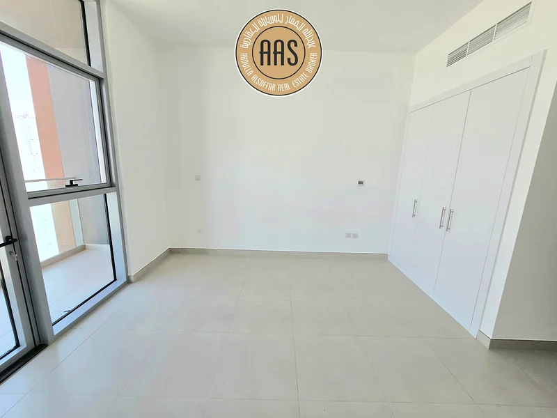Spacious Apartment ! 12 cheque's payment ! With All Aminities ! Ready to Move ! Big Size63751682493443111