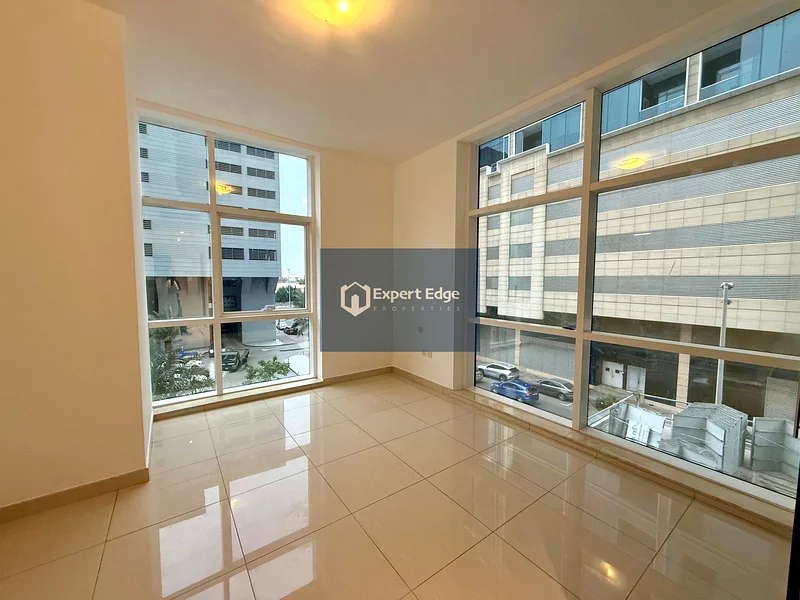Modern 2BR | Vacant | Prime Location63745935039489111