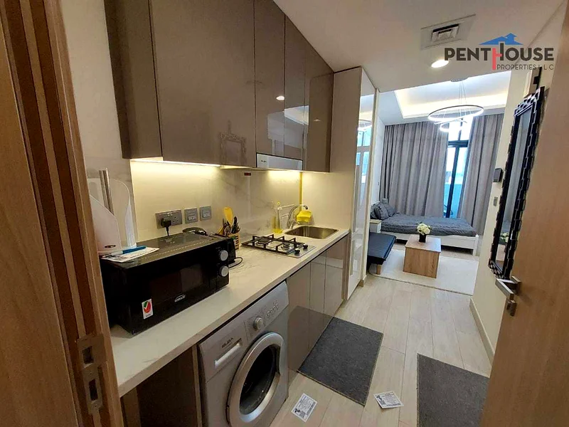 Spacious Furnished | High Floor | Prime Location63804242537602113