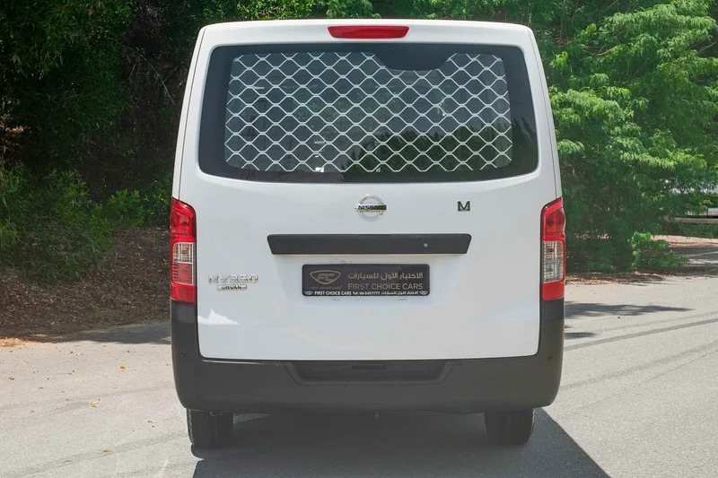 Standard Roof Delivery Van | Manual | GCC Specs | Ref#N3272163483999926274114