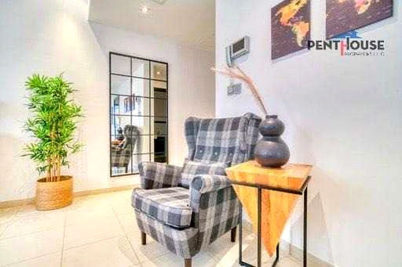 Fully Furnished | Upgraded | Marina and Sea View63612103316098114