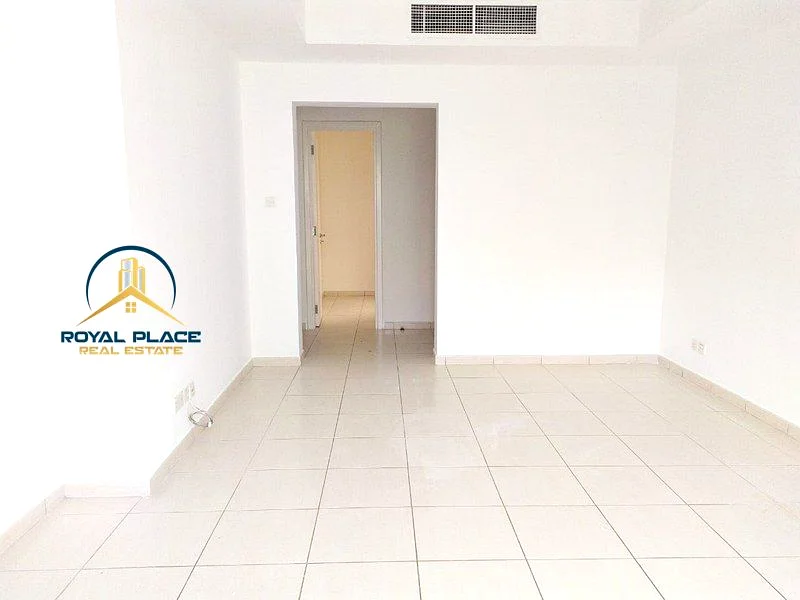 واسع | حديقة خاصة | جاهز للانتقال | مشرق63729125927297114