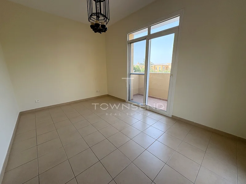 Opposite The Pool | C Type | Single Row63919567490818114