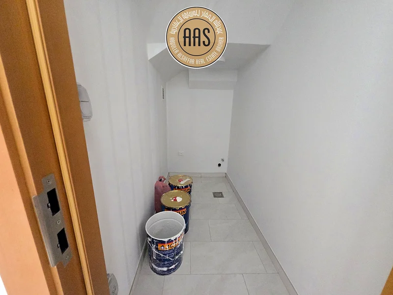 فيلا عائلية حديثة بتصميم عصري بمساحة 4 غرف نوم + غرفة خادمة63735490745986112