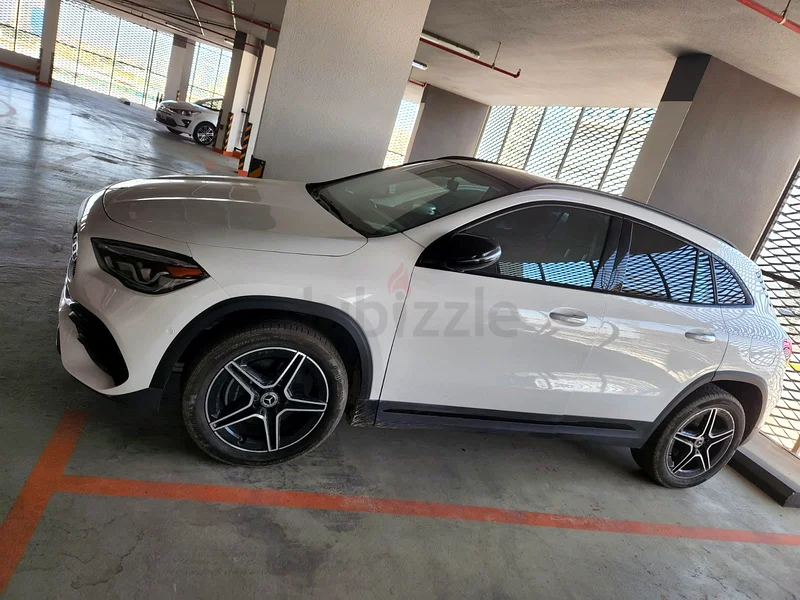 Mercedes-Benz GLA 25063488176705538113