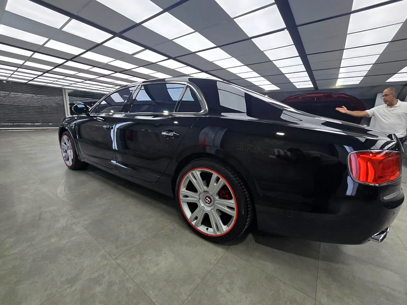 Bentley Flying Spur 2015 – Luxury Sedan – Excellent Condition63612059735681111
