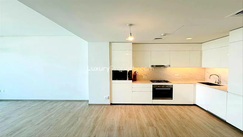 Waterfront View | High Floor | Chiller Free63760716306946112