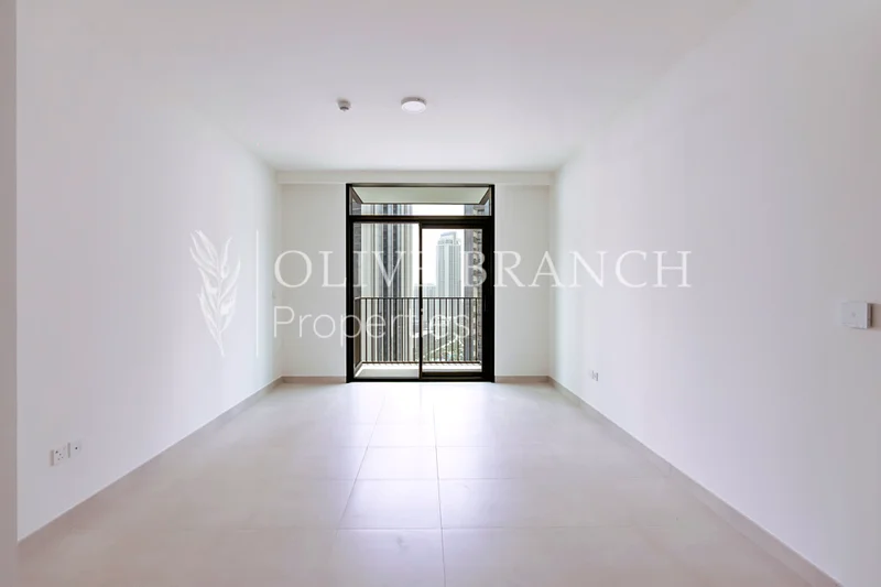 الطابق العالي | جديد بالكامل | حياة فاخرة على ضفاف الجدول63760919380739111