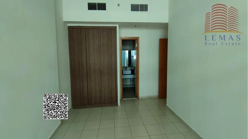 شقة من غرفة نوم واحدة للبيع نقدًا، بإطلالة جزئية على المدينة، ومطبخ مفتوح63887838480897111