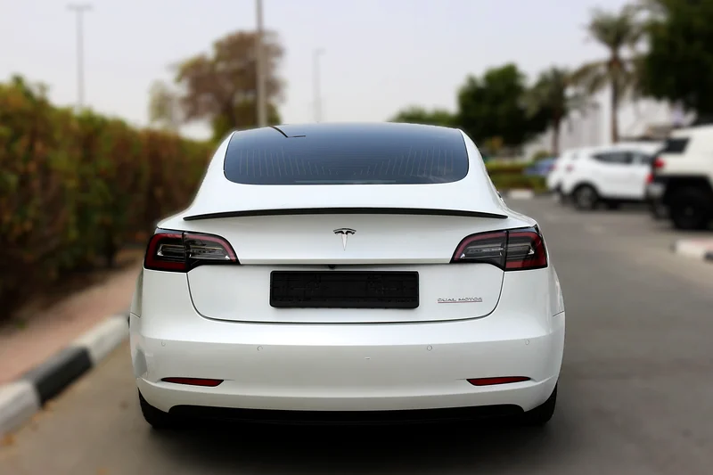 TESLA 3 PERFORMANCE AWD DUAL MOTORS 2020 GCC UNDER WARRANTY63490567520514114
