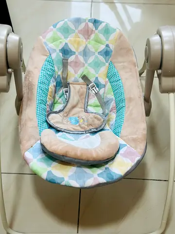 Baby swing chair