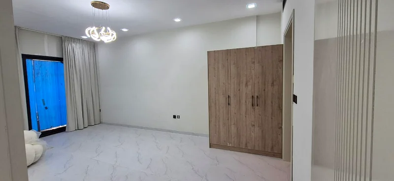 Premium apartment / Handover Dec 2025 / 50-50 Payment / Near Completion / Warsan 463994170351106113