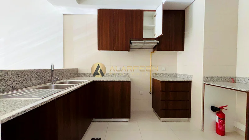 شقة بغرفة نوم واحدة | مع أفضل وسائل الراحة | إطلالة على الطريق63778456156417113