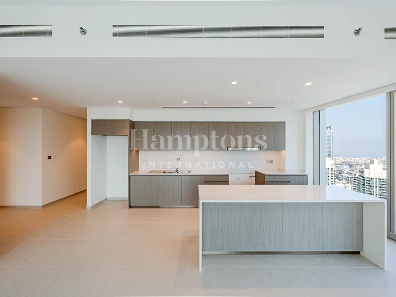 Brand New | Luxury Finishing | 04 Series63772753093634112