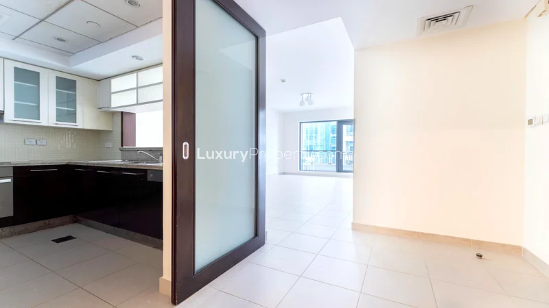 Downtown Views | Spacious Layout | Vacant63799764175491114