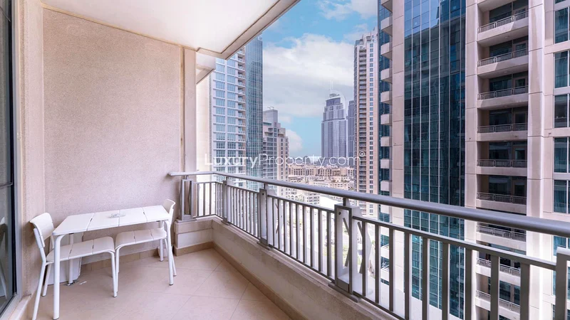 Downtown Views | Spacious Layout | Vacant63799764175491110