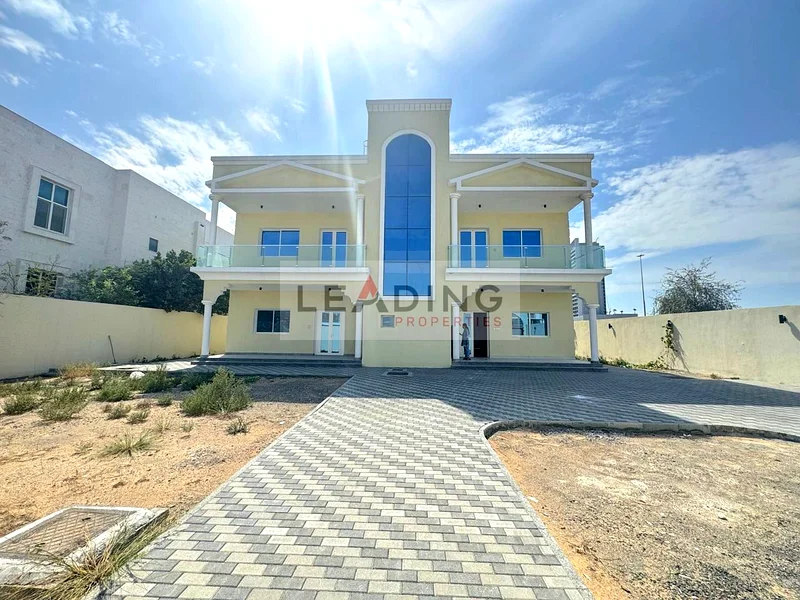 فيلا واسعة | غير مفروشة | تخطيط كبير63743216680065110