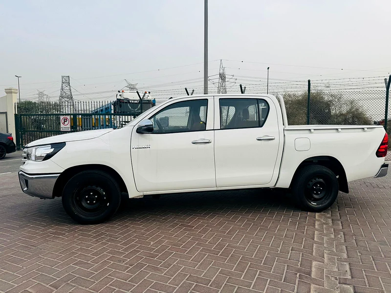 Toyota Hilux  2.0L –  Double Cabin –  4×263488078864513114