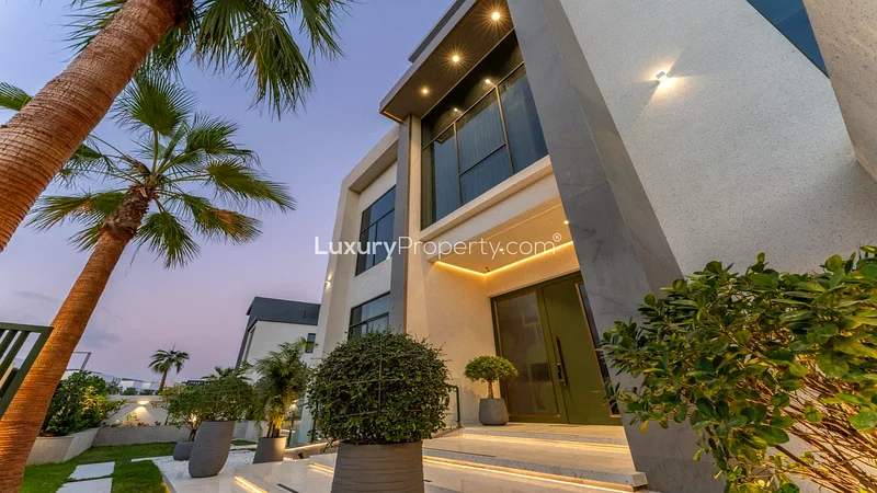 فيلا فاخرة | إطلالات بانورامية64042581283074110
