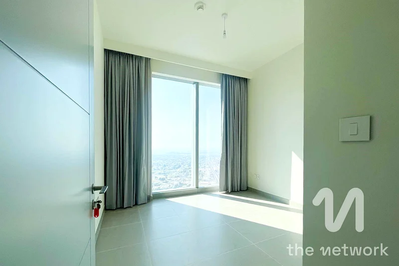 High-Floor 2BR | Burj Views | Prime Location63771815000321112